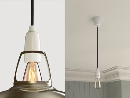 Close up of an E14 Porcelain suspension set on an Antinium shade on the left. On the right, an E14 Porcelain pendant set with a lightbulb is hanging from the ceiling 