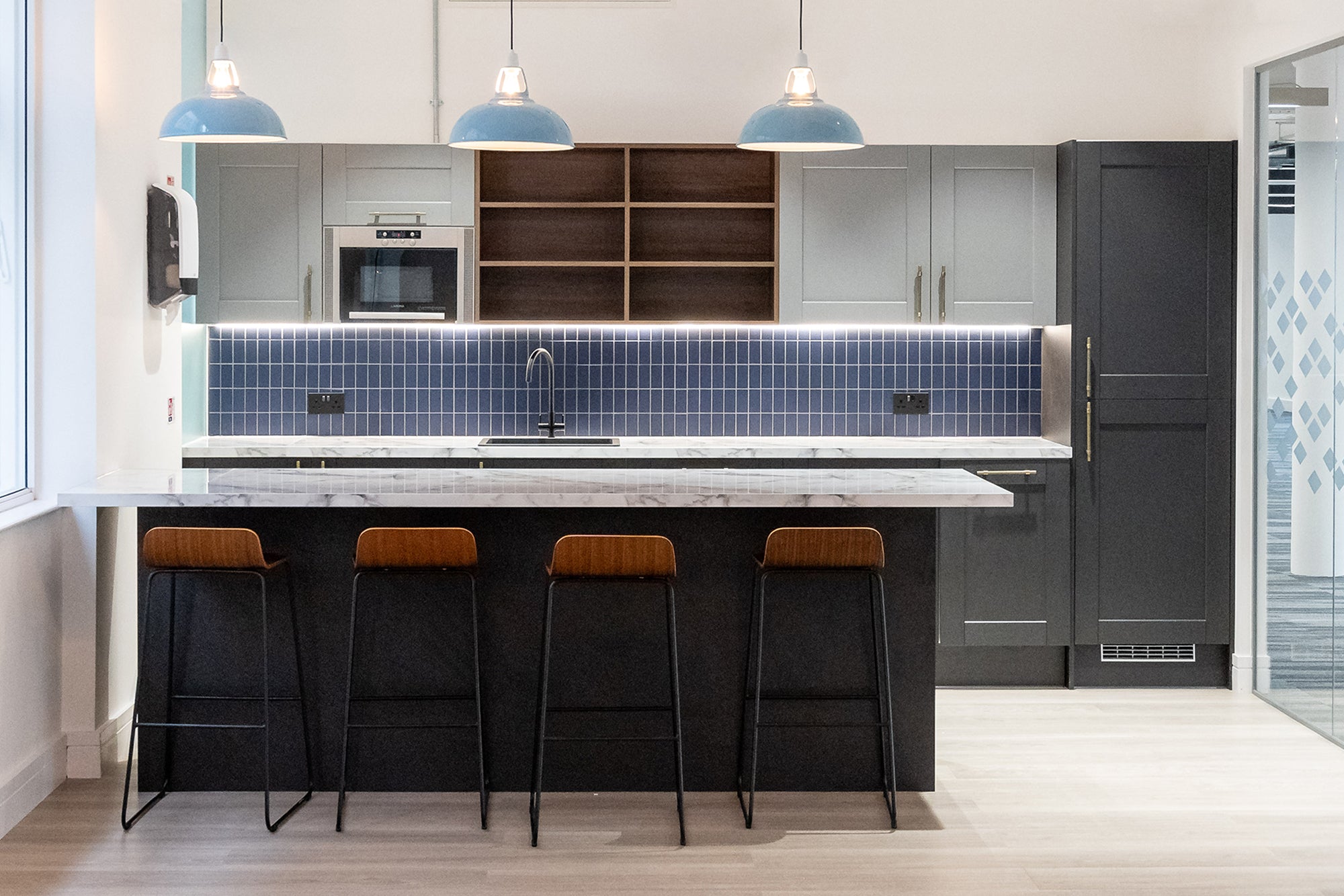 Coolicon-Lighting-Tootal-Buildings-4