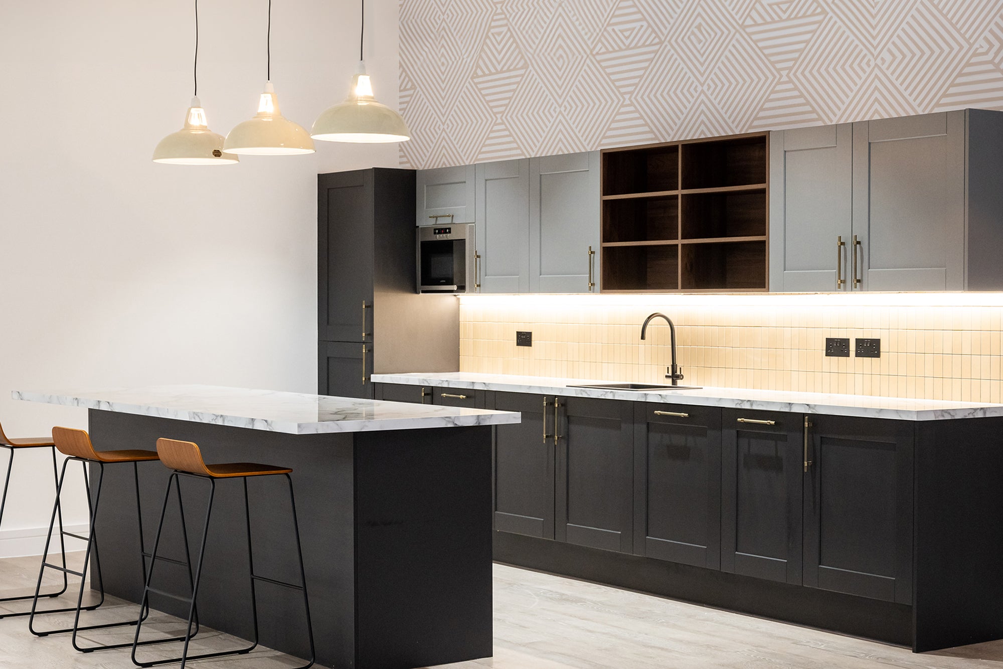 Coolicon-Lighting-Tootal-Buildings-2